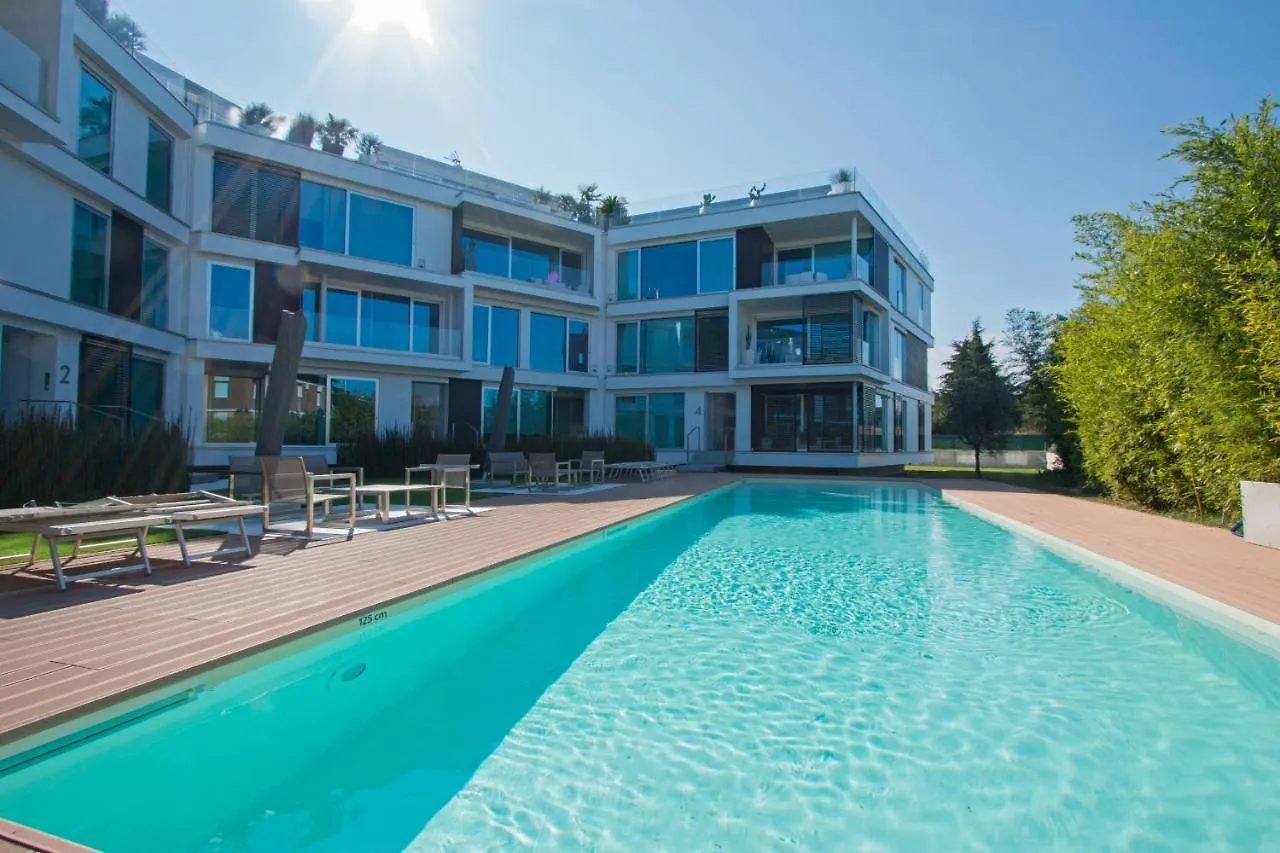 Bristol Exclusive 2-5 By Wonderful Italy location